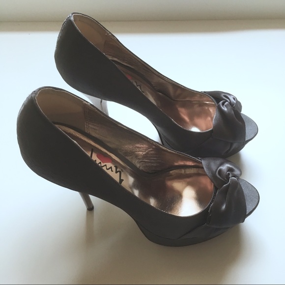 Luichiny Grey Satin Platform Pumps - Picture 4 of 7